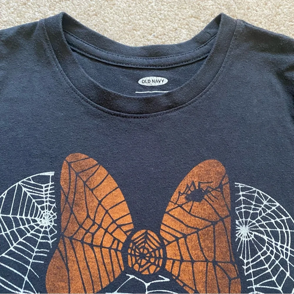 3/$15 or 4/$19 Halloween Glow In The Dark Minnie Mouse Disney Shirt Sz Small 6/7 - Picture 4 of 14